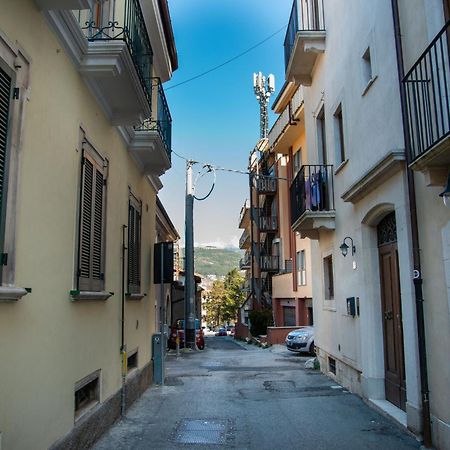 Casa Fedele Apartment ลาควิลา ภายนอก รูปภาพ